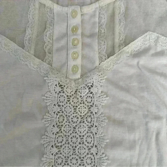 DENIM & SUPPLY
RALPH LAUREN Lace and sheer top - Picture 4 of 7